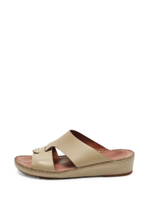 Loro Piana Pre-Owned New Buckle slide sandals - Neutrals