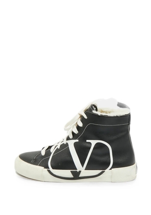 Valentino Garavani Pre-Owned VLogo Signature high-top sneakers - Black