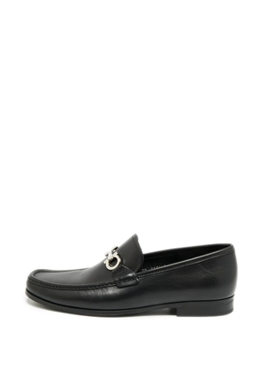 Ferragamo Pre-Owned Gancini leather loafers - Black
