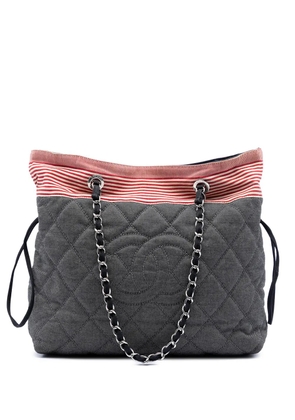 CHANEL Pre-Owned 2009-2010 CC Quilted Denim Grosgrain Drawstring tote bag - Grey