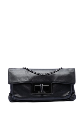 CHANEL Pre-Owned 2003-2004 Lambskin Giant Mademoiselle Turnlock Flap shoulder bag - Black