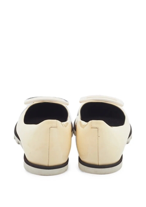 Roger Vivier Vintage Trompette patent ballet flats - Yellow
