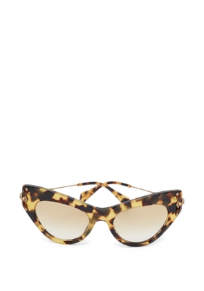 Miu Miu Pre-Owned gradient embellished cat-eye sunglasses - Brown
