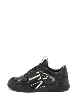 Valentino Garavani Pre-Owned VL7N lace-up leather sneakers - Black