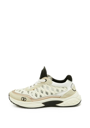 Valentino Garavani Pre-Owned Ready Go Runner lace-up sneakers - White