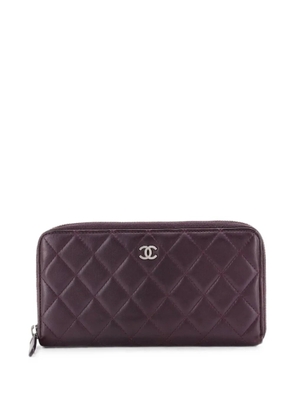 CHANEL Pre-Owned Zip Around Wallet Quilted Lambskin Long small wallets - Purple