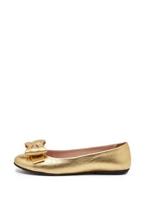Moschino Pre-Owned bow-detail leather ballet flats - Gold