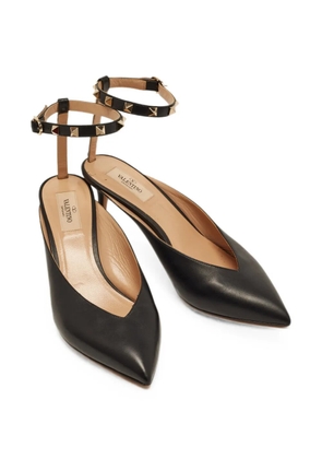 Valentino Garavani Pre-Owned Rockstud hyper ankle strap pumps - Black