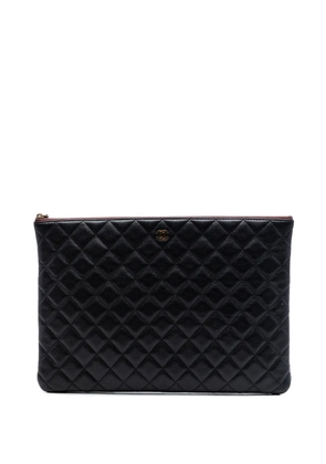 CHANEL Pre-Owned 2013-2014 Large Quilted Caviar O Case clutch bag - Black