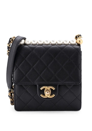 CHANEL Pre-Owned Chic Pearls Flap Bag Quilted Lambskin Mini crossbody bag - Black