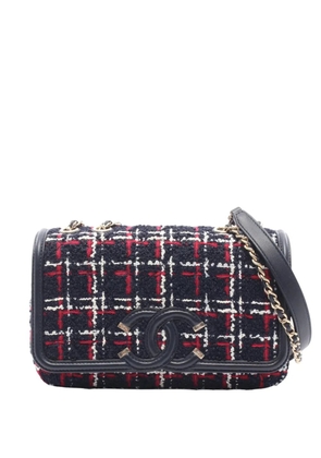 CHANEL Pre-Owned 2021-2026 CC Tweed Filigree Flap crossbody bag - Blue