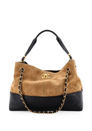 CHANEL Pre-Owned Coco Base Shopping Bag Quilted Suede and Lambskin Small hobo bag - Black