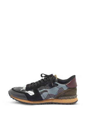Valentino Garavani Pre-Owned Rockrunner camouflage sneakers - Black