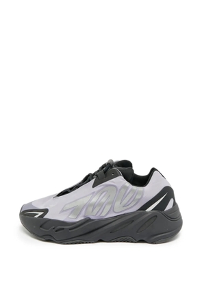adidas Yeezy Boost 700 MNVN sneakers - Purple
