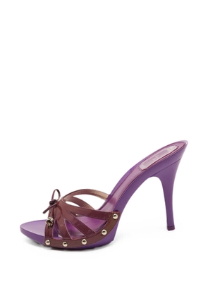 Christian Dior Pre-Owned bow-detail patent-leather heeled sandals - Purple