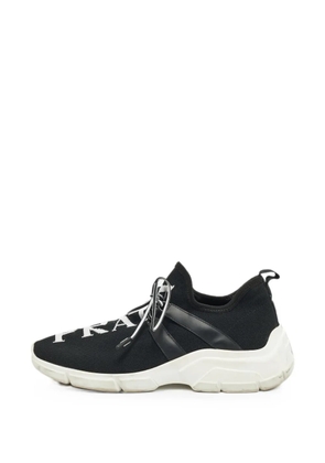 Prada Pre-Owned logo-print lace-up sneakers - Black