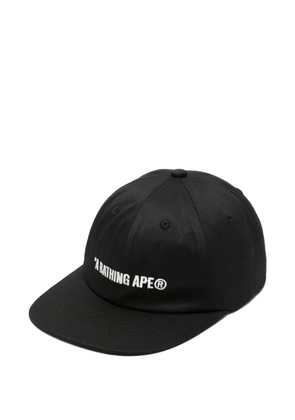 A BATHING APE® logo-embroidered baseball cap - Black