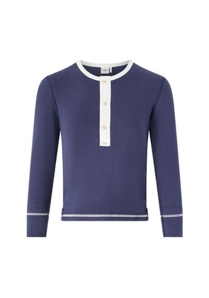 Long-sleeved top