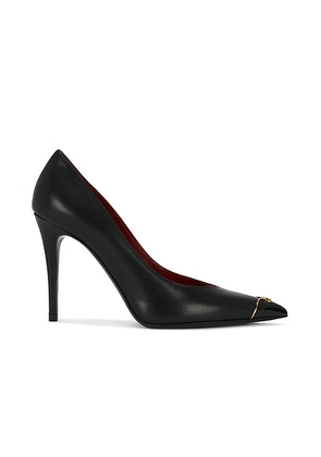 Valentino Garavani Vlogo Heartip Pump in Nero - Black. Size 39.5 (also in 37, 37.5, 38, 38.5, 39, 36, 36.5, 40).