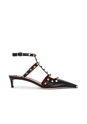 Valentino Garavani Rockstud Ankle Strap Pump in Nero - Black. Size 38 (also in 36, 36.5, 37.5, 38.5, 39).
