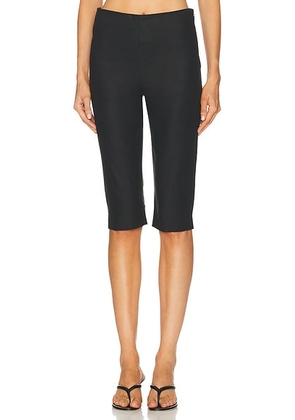 L'Academie Anaia Linen Capri Pant in Black - Black. Size M (also in L).