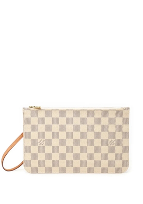 Louis Vuitton Pre-Owned 2020 Damier Azur Neverfull MM pouch - White