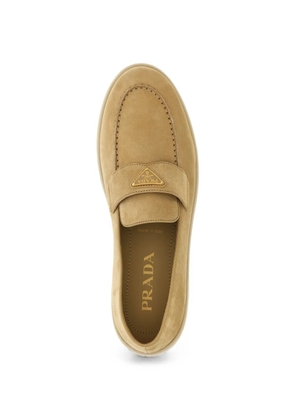 Prada logo-plaque suede loafers - Neutrals