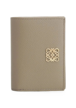 LOEWE Anagram grained leather wallet - Neutrals