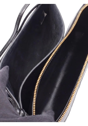 Bottega Veneta Pre-Owned 2020s Andiamo debossed-logo shoulder bag - Black