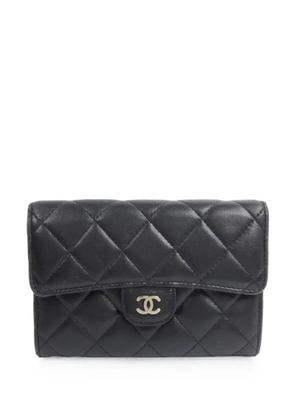 CHANEL Pre-Owned Quilted CC wallet - Black