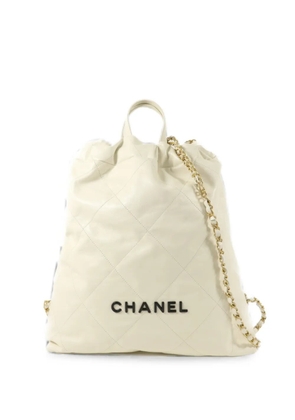 CHANEL Pre-Owned Bhanel 22 diamond-quilted backpack - Neutrals