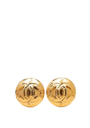 CHANEL Pre-Owned 1994 CC Gold Plated Round Clip On Earrings costume earrings