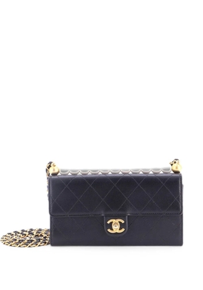 CHANEL Pre-Owned Chic Pearls Clutch with Chain Quilted Goatskin crossbody bag - Black