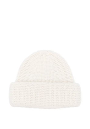 Lisa Yang ribbed beanie - White