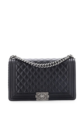 CHANEL Pre-Owned Boy Flap Bag Quilted Lambskin New Medium shoulder bag - Black