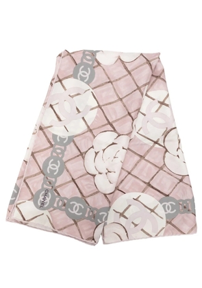 CHANEL Pre-Owned 2000-2026 CC Camellia and Quilted Printed Silk Scarf 90 scarves - Pink
