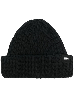 GCDS logo-patch ribbed knit beanie - Black