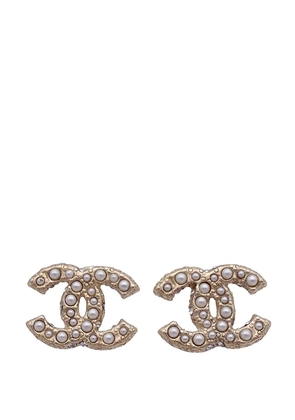 CHANEL Pre-Owned 2010-2026 CC Gold Plated and Faux Pearls Bullet Back Earrings costume earrings