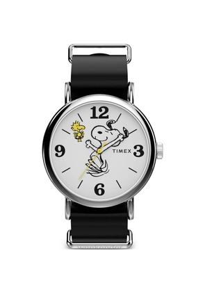 TIMEX x Peanuts® Weekender Snoopy 40mm watch - White