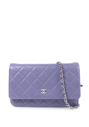 CHANEL Pre-Owned Wallet On Chain Diamond-quilted crossbody bag - Purple