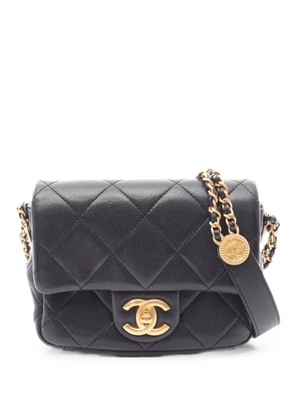 CHANEL Pre-Owned Matelassé shoulder bag - Black