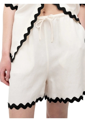 HUGO ric-rac trim shorts - White