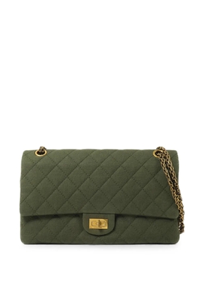 CHANEL Pre-Owned 2.55 quilted shoulder bag - Green