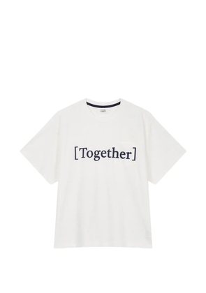 TOMBOY slogan-print chest-pocket T-shirt - White