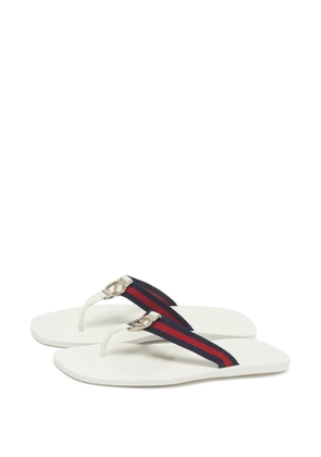 Gucci Pre-Owned Interlocking G thong sandals - White