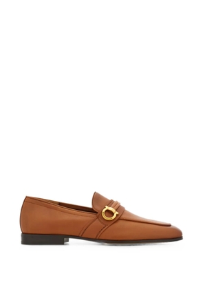 Ferragamo Gancini ornament moccasins - Brown