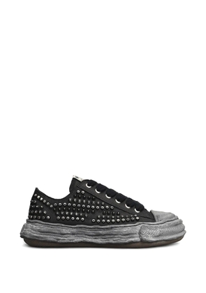 Maison MIHARA YASUHIRO Peterson 23 studded low-top sneakers - Black