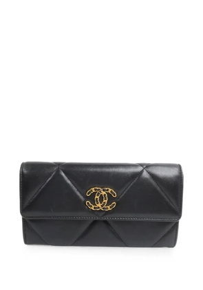 CHANEL Pre-Owned 19 Flap wallet - Black