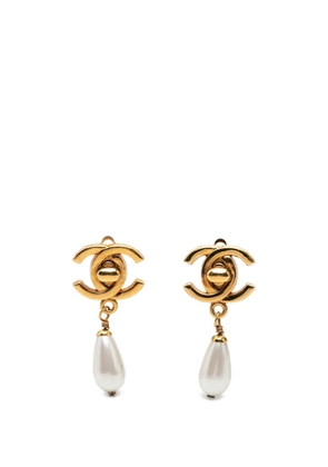 CHANEL Pre-Owned 1996 CC Gold Plated Faux Pearl Drop Turn Lock Clip On Earrings costume earrings