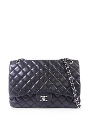 CHANEL Pre-Owned Maxi Classic shoulder bag - Black